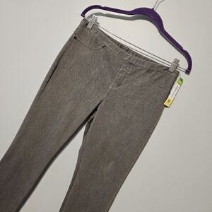4 For $15 NWT June & Daisy denim jeggings